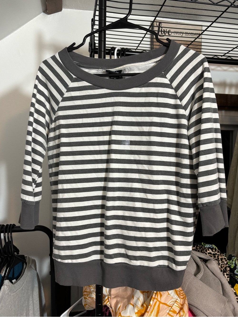 Rue21 Gray & White Striped Pullover
